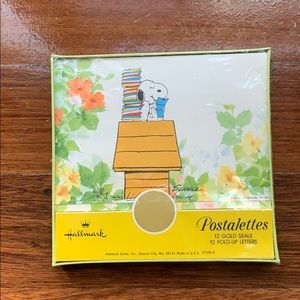 Charlie Brown 12pk Postalettes